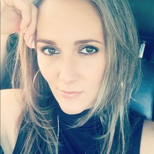 Meet your Posher, Edie